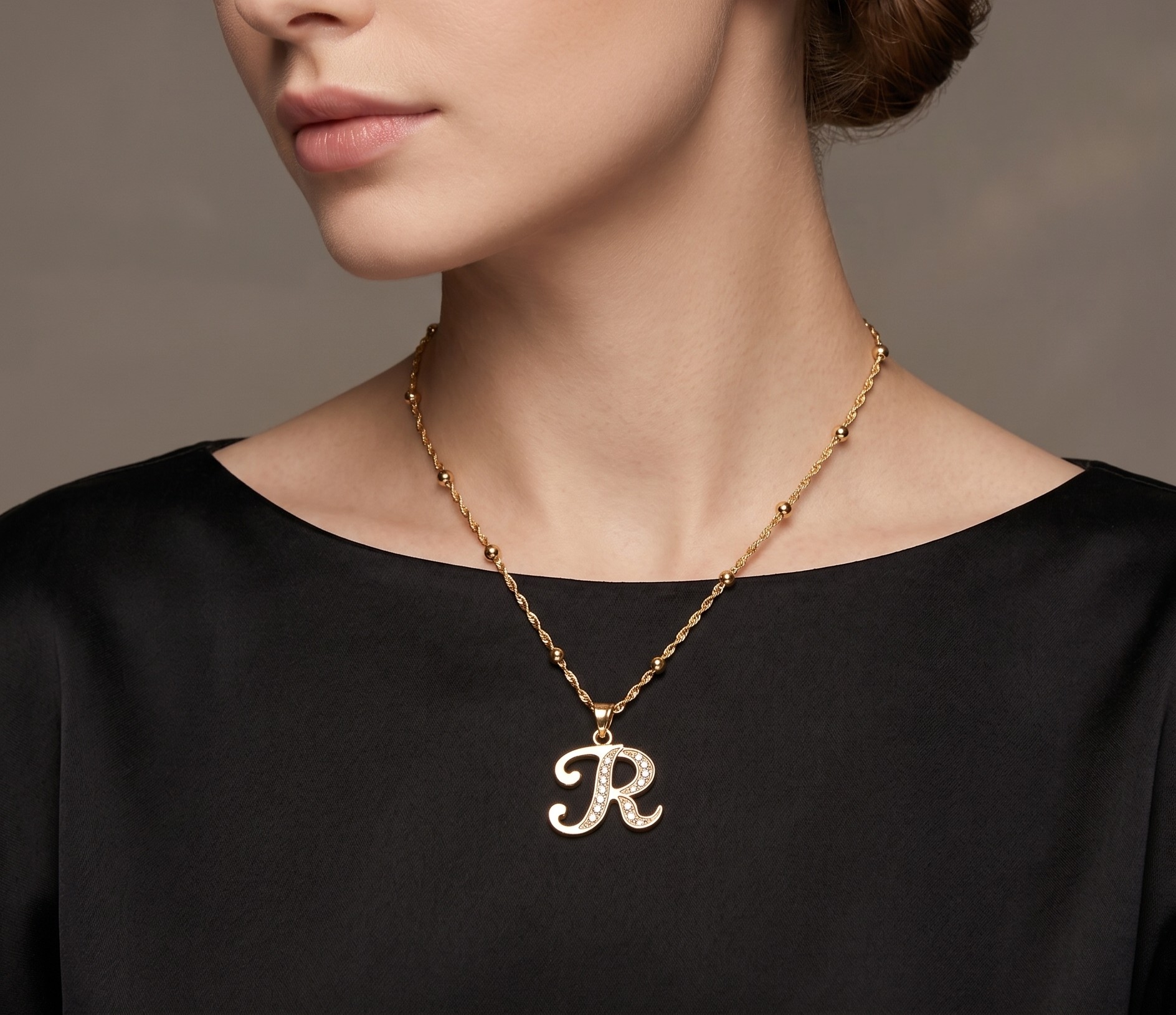 ✨ Collar Iniciales con Circonias – Chapa de Oro 14K ✨ foto 2